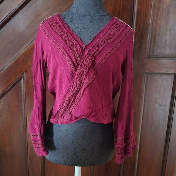 Miss Me Womens Crochet Accent V-Neck Blouse Small Viscose & Cotton Burgundy - Picture 1 of 8